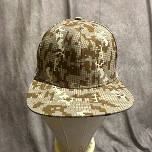 Men’s under armour  Digital  camo hat